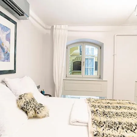 Appartamento Relaxing Luxury Getaway Steps To Parliament Pkg