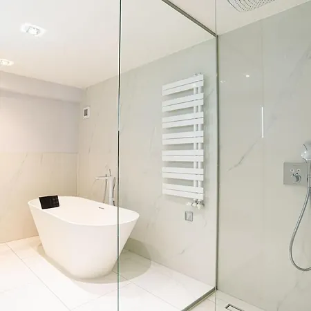 Appartamento Relaxing Luxury Getaway Steps To Parliament Pkg Budapest