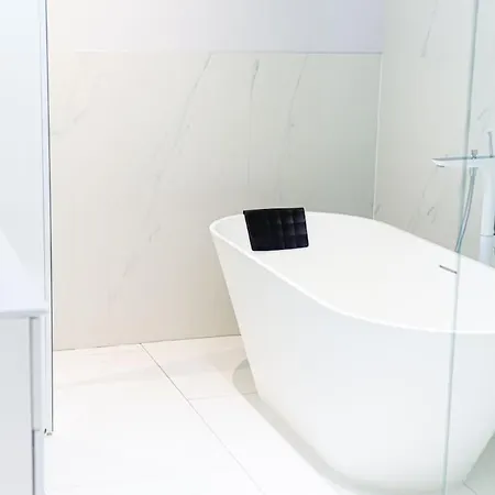 Relaxing Luxury Getaway Steps To Parliament Pkg Budapest